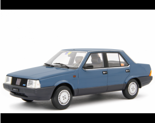 Fiat Regata 70S 1983 Blu Laudoracing 1:18 Resinemodell (Türen, Motorhaube... nicht zu öffnen!)